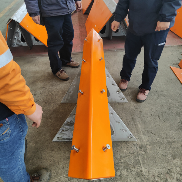 Anti-collision poly sheets 